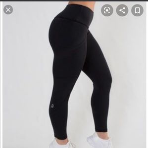 P'tula Sami's ORIGINAL Leggings in ONYX BLACK